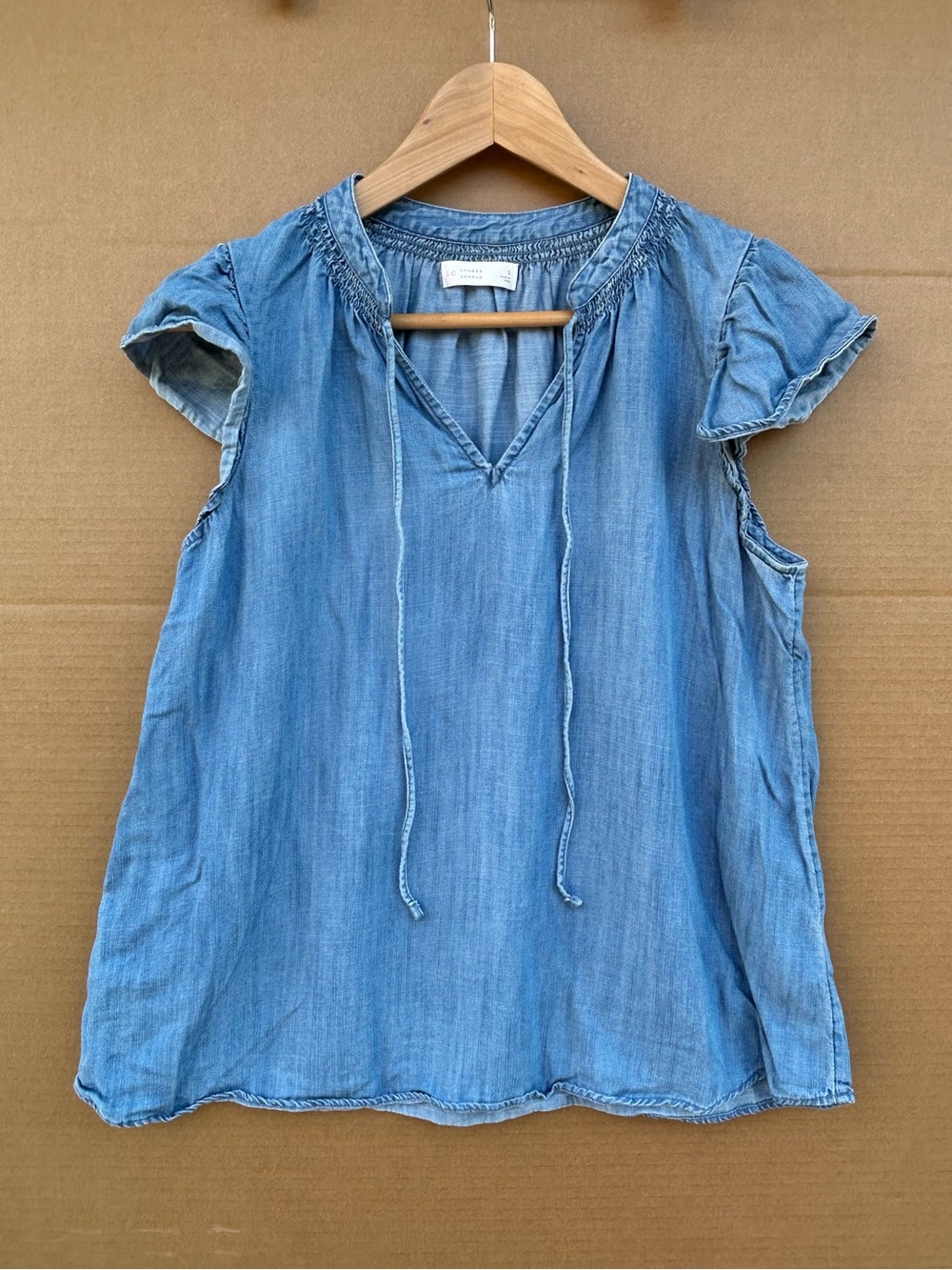 LC Lauren Conrad Flutter Sleeve Blouse Chambray Tie Front Blue Small Modern